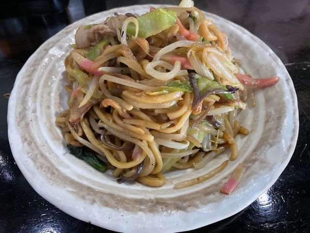 博多皿うどん: かめ。。。さて、何食べようか